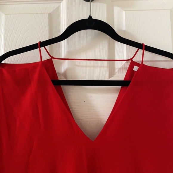 Red Top - Picture 2 of 5